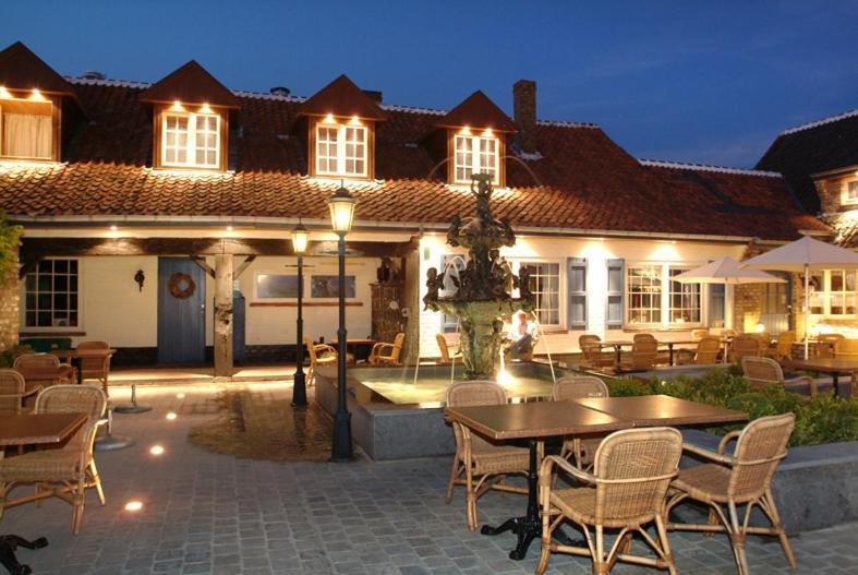 Hotel Restaurant D'Hofstee Zuienkerke ภายนอก รูปภาพ